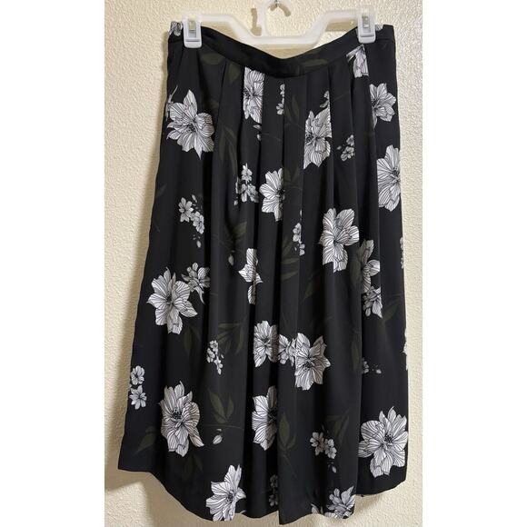 Banana Republic Sz 8 Midi Skirt Pleated Button Front Floral Dark Academia Fairy - Picture 2 of 13